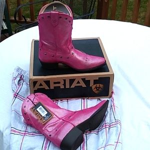 NIB kids Ariat Nashville Pink Dazxle boots Y5/W7